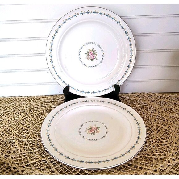 Harmony House Mount Vernon Dinner Plates by Hall China, SET/2, EUC - Picture 2 of 10